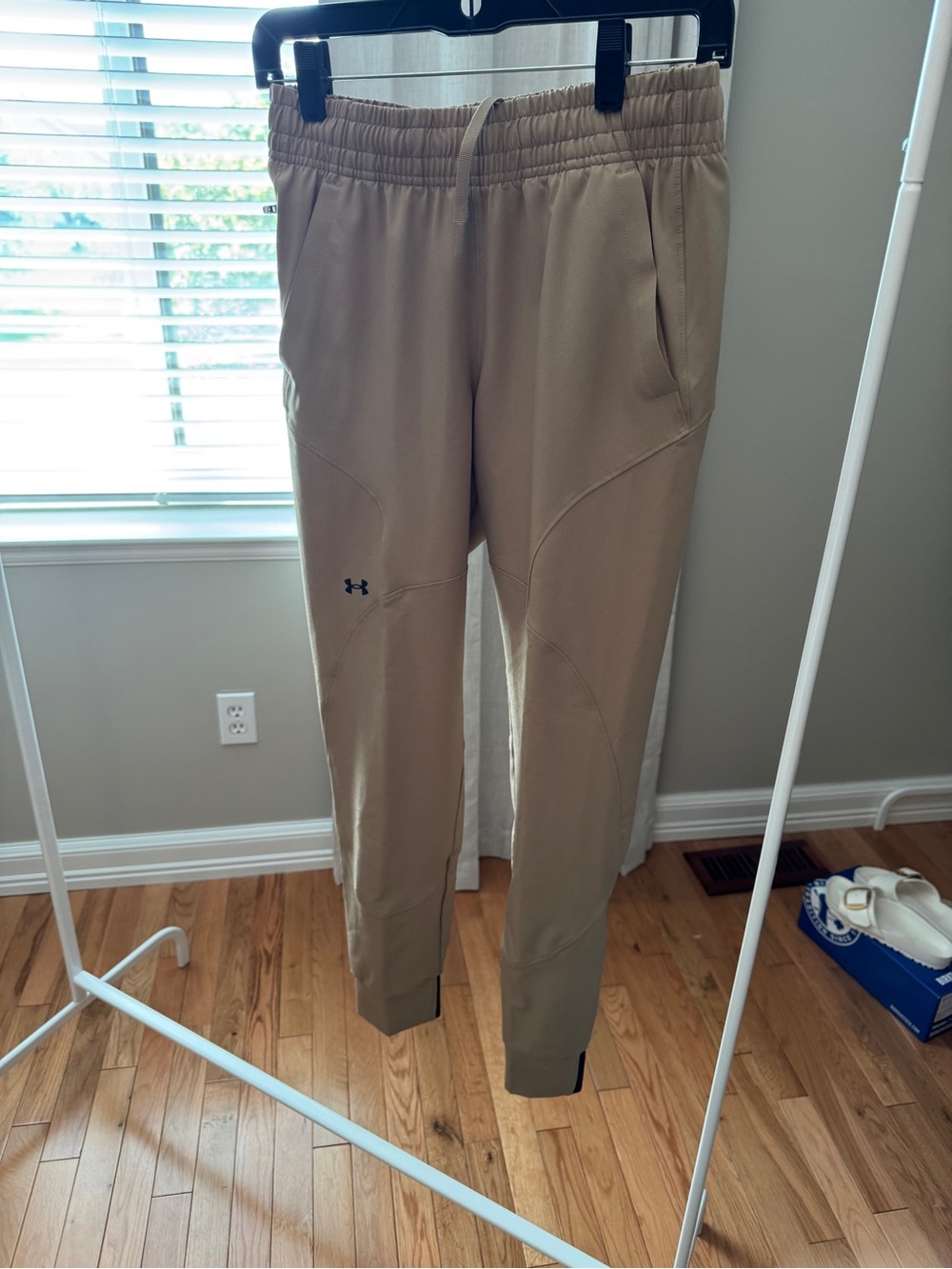 Under Armour Men's Khaki/Tan Athletic Jogger Pants